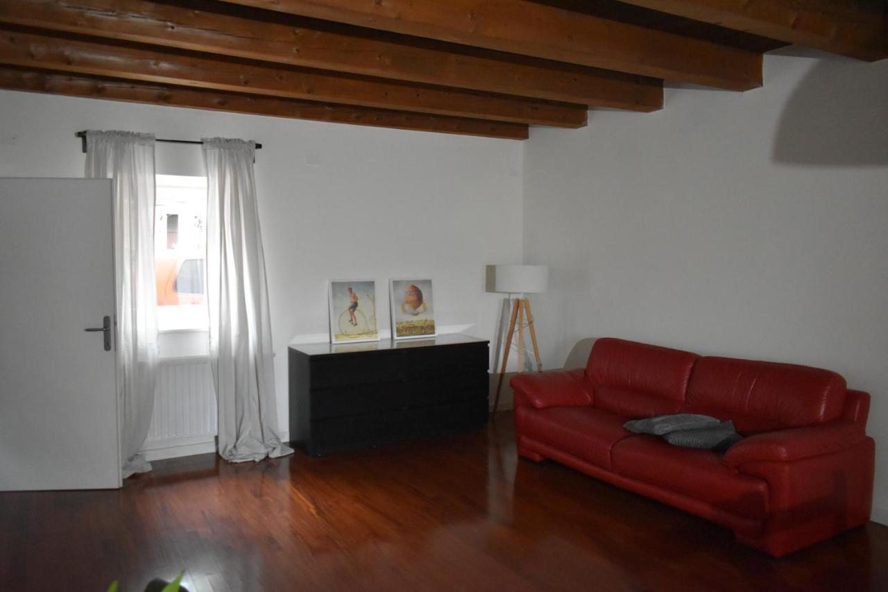 Small House In Vipava Valley Exterior photo